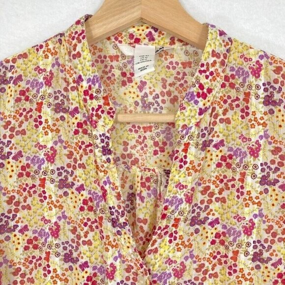 H&M Cap Sleeve Ditsy Floral Print Split Neck Button Up Shirt Size 12 - Picture 2 of 6